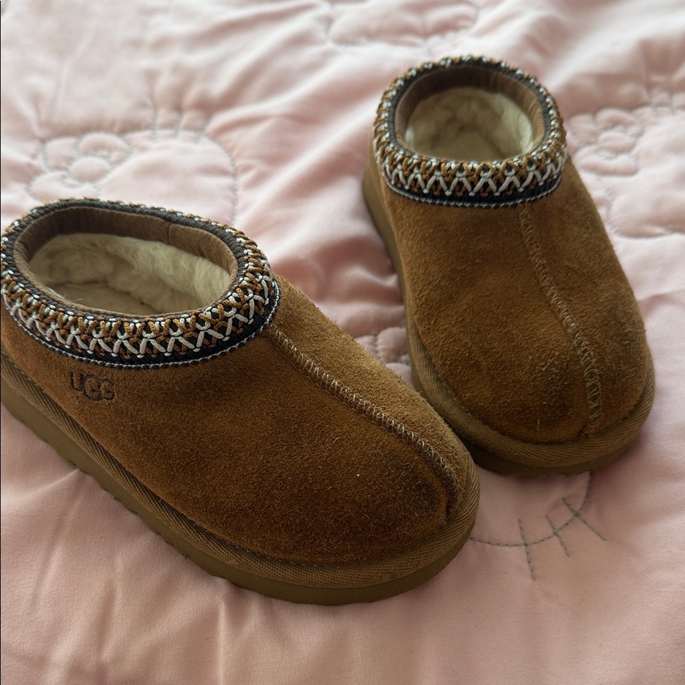 UGG Kids Tan Slippers with Patterned Trim